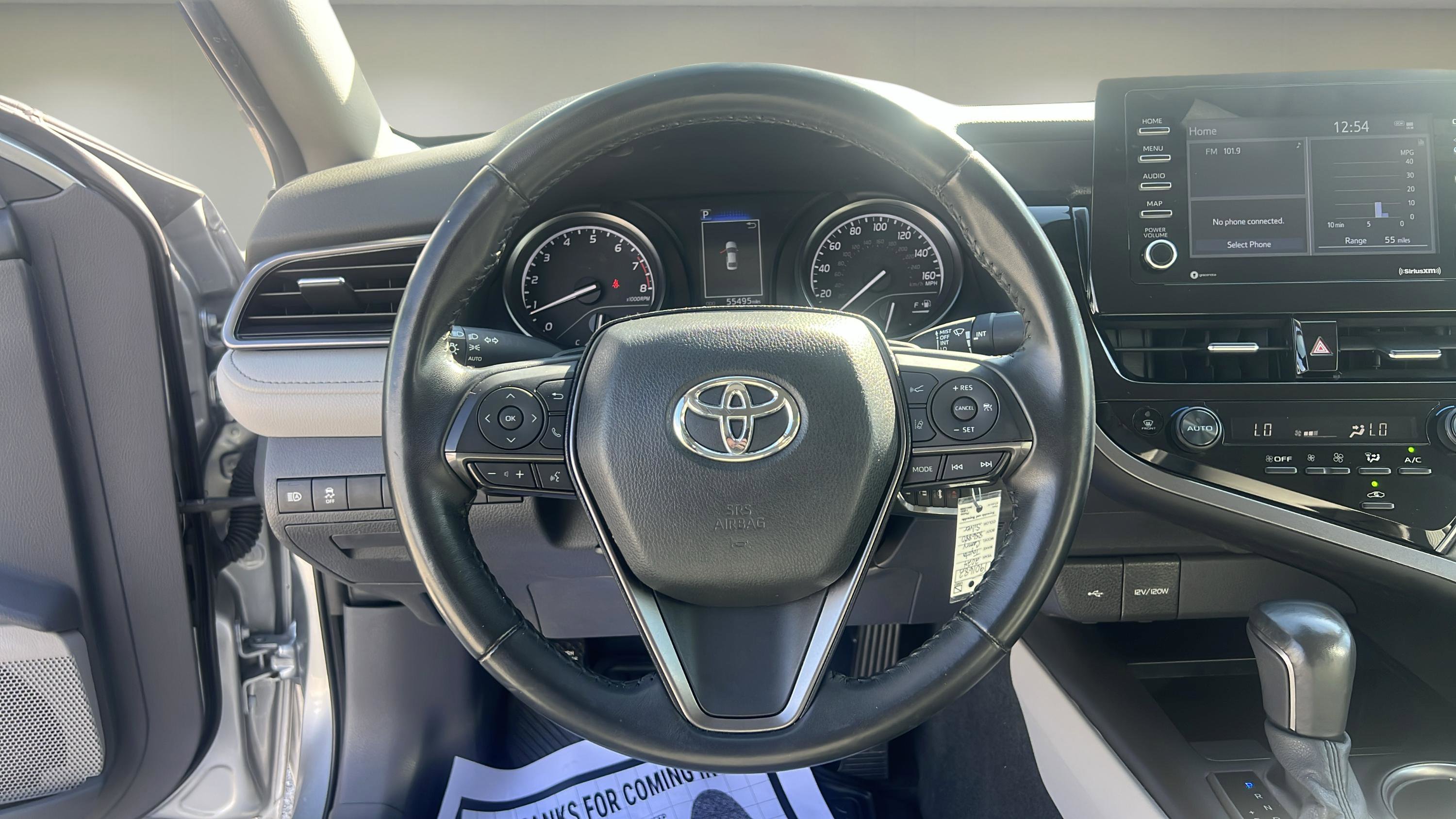 Used 2024 Toyota Camry SE image 11
