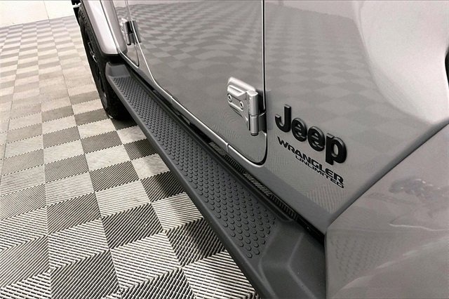 Used 2021 Jeep Wrangler Unlimited Sahara image 10