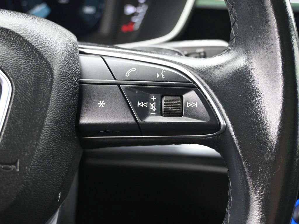 Used 2023 Audi Q3 2.0T Premium image 12