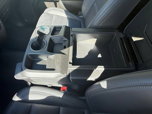 Used 2024 GMC Sierra 1500 SLT image 30