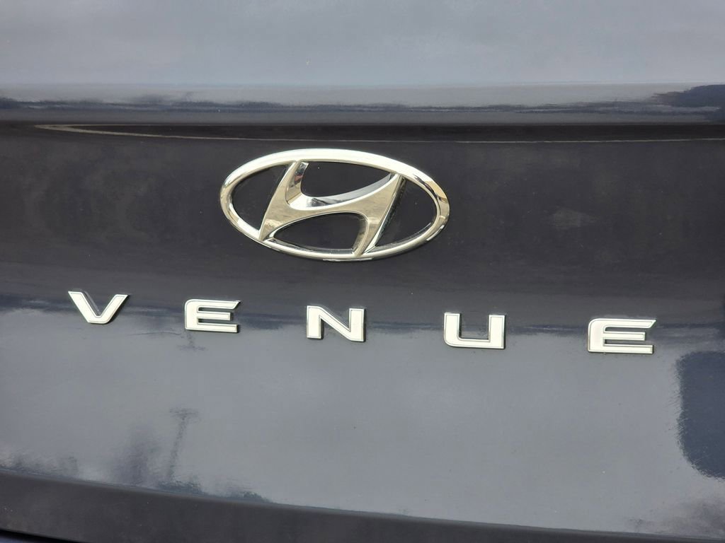 Certified 2024 Hyundai Venue Limited image 12