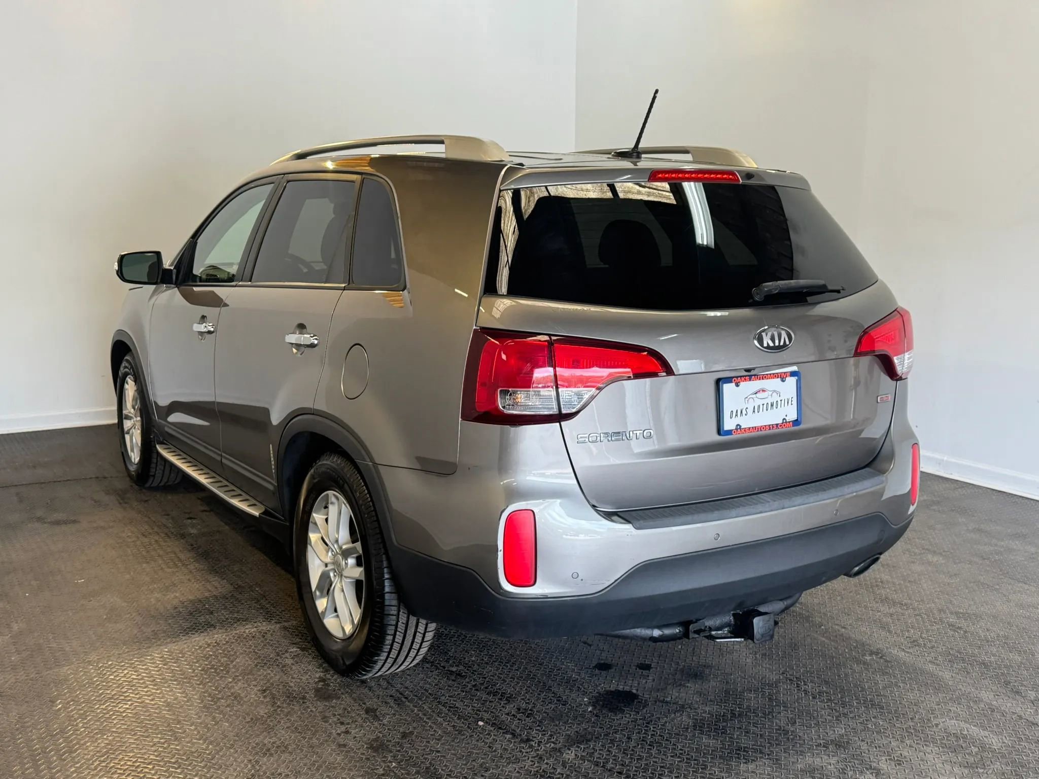 Used 2014 Kia Sorento LX image 6