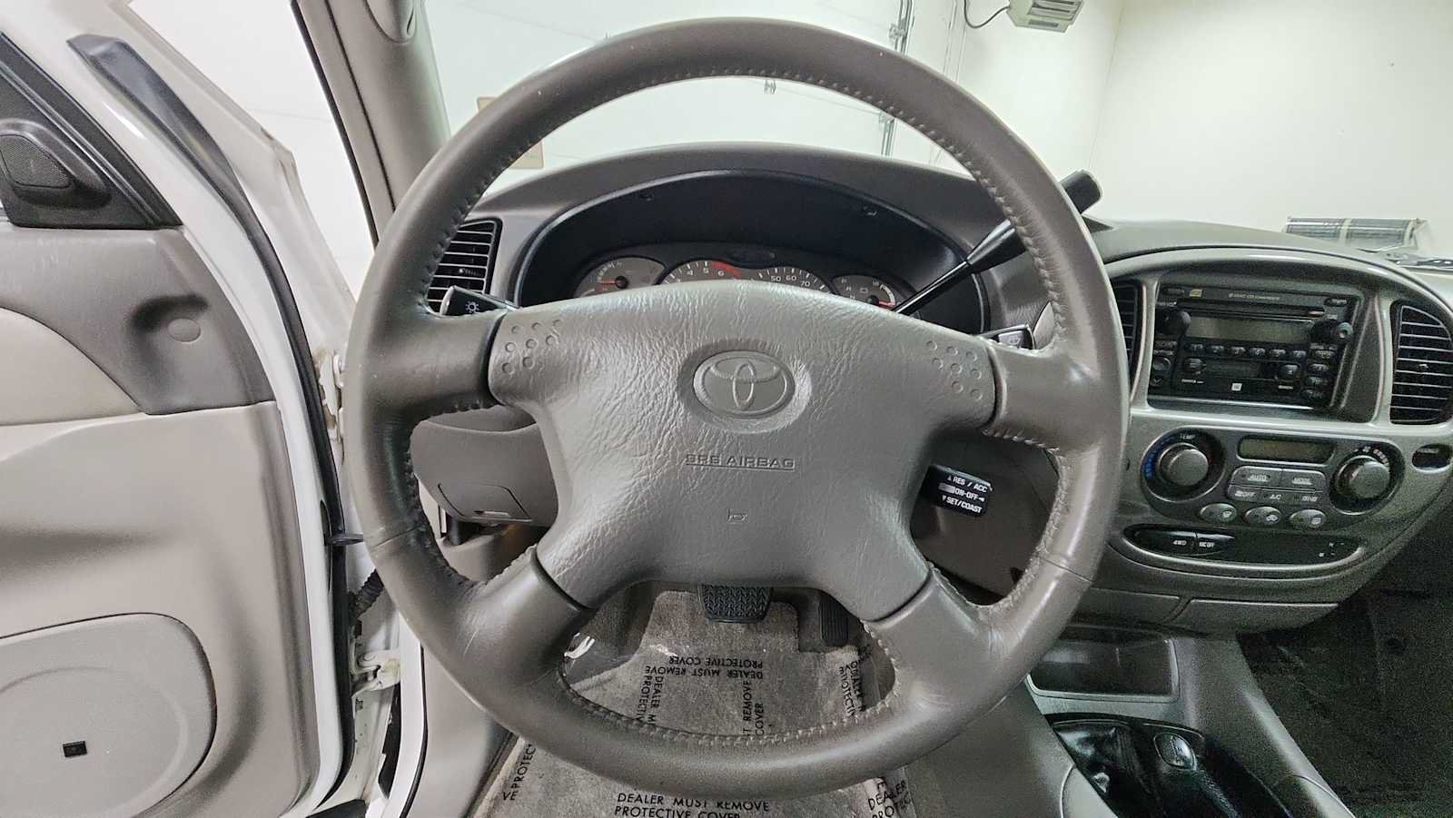Used 2002 Toyota Sequoia Limited AWD/4WD image 16