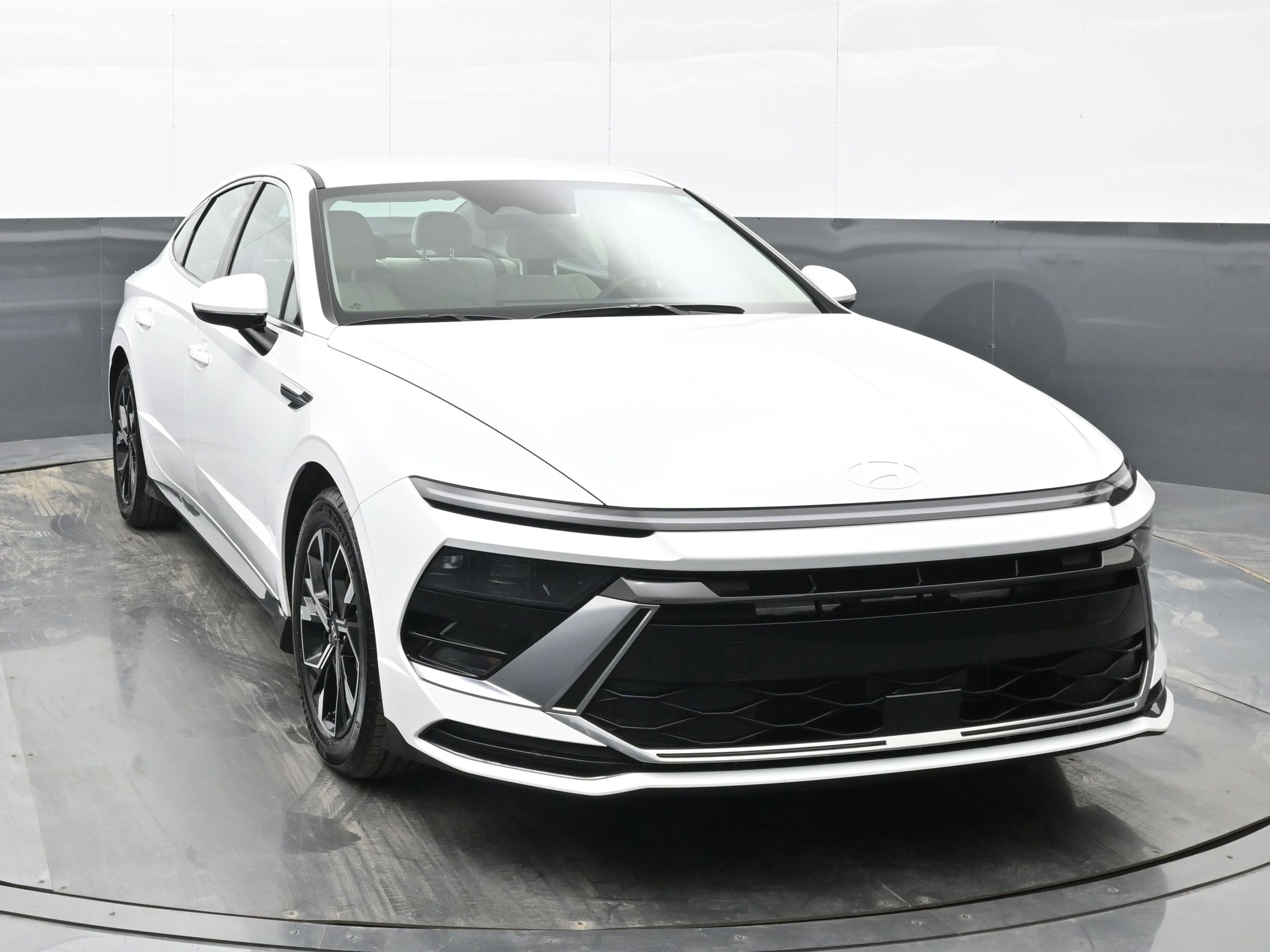 Certified 2025 Hyundai Sonata SEL image 3