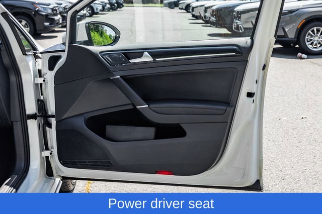 Used 2016 Volkswagen GTI SE w/ Lighting Package (SEL) FWD image 16