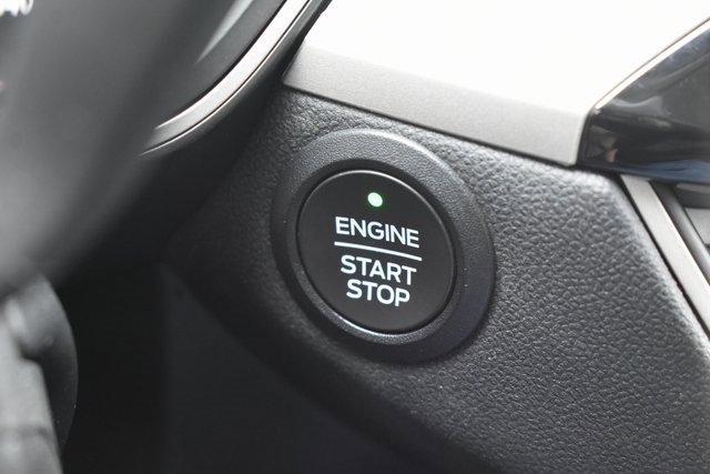 Used 2022 Ford Escape SE w/ Cold Weather Package image 21