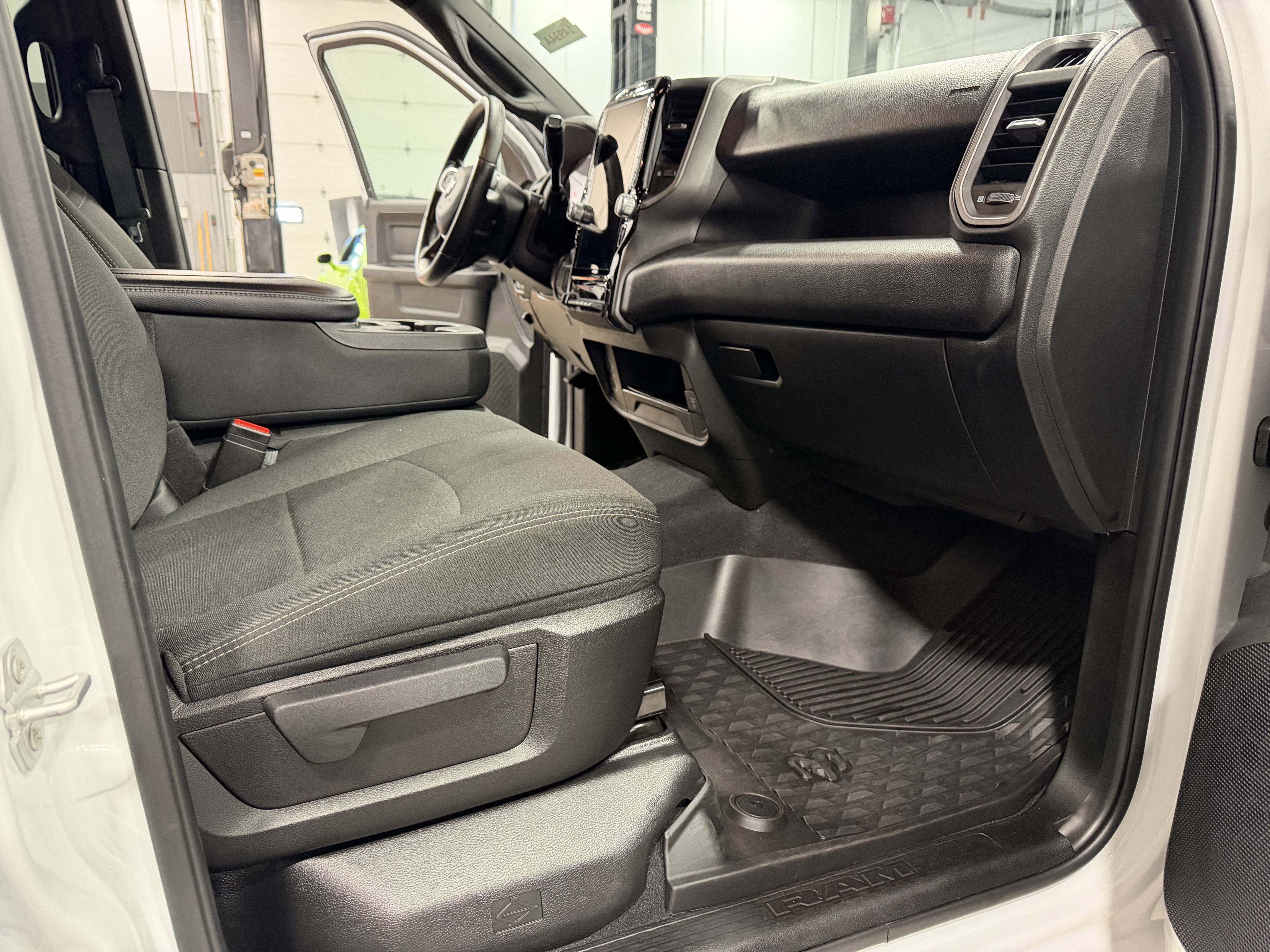 Used 2025 RAM 3500 Tradesman image 20