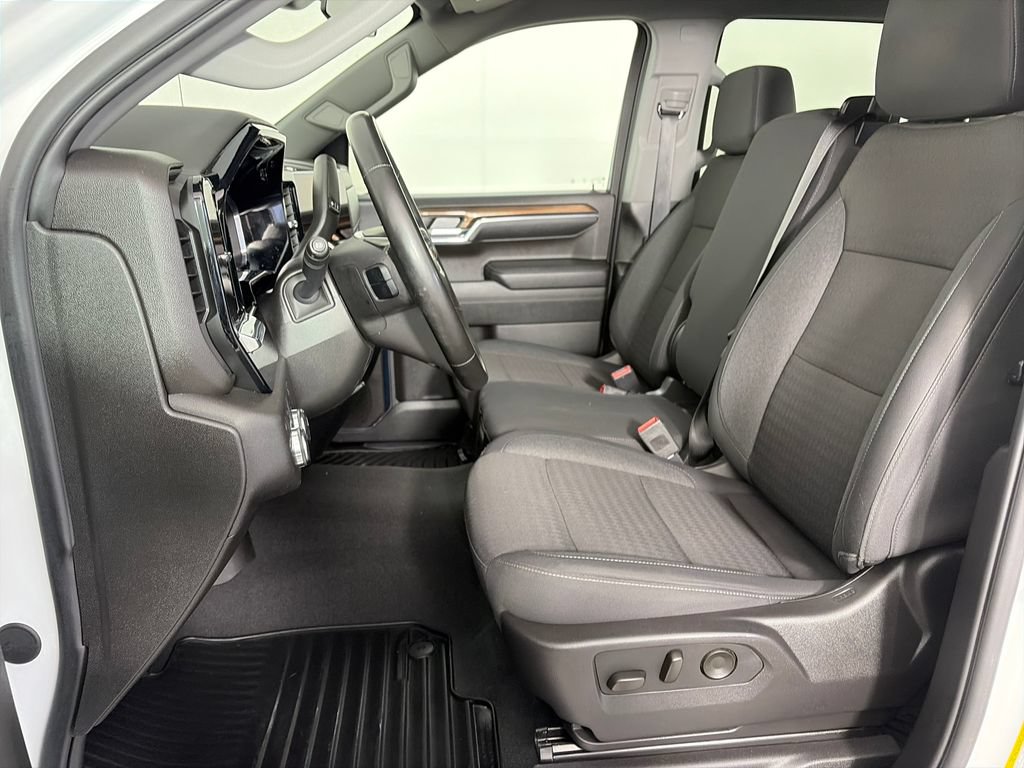 Used 2024 GMC Sierra 1500 Elevation w/ X31 Off-Road Package AWD/4WD image 11
