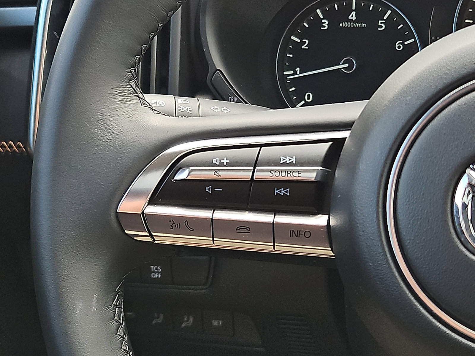 Used 2025 MAZDA CX-50 AWD 2.5 S w/ Weather Package image 21