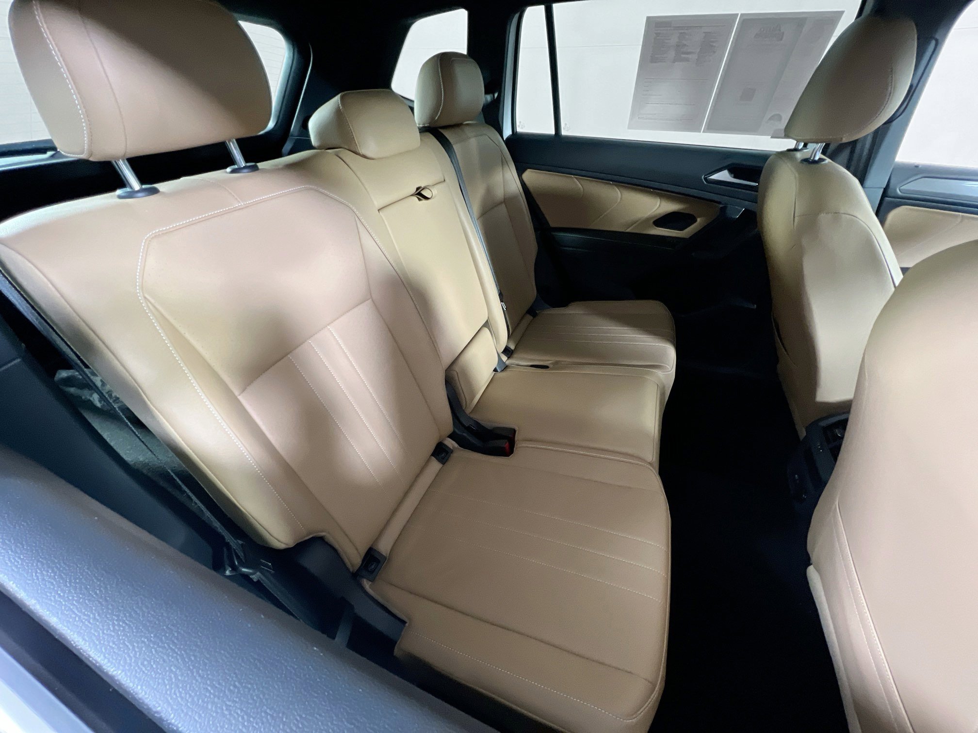 Used 2022 Volkswagen Tiguan SE AWD/4WD image 25