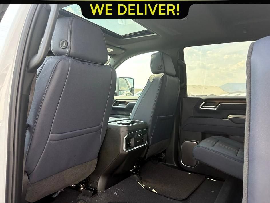 New 2025 Chevrolet Silverado 3500 High Country w/ Technology Package AWD/4WD image 17