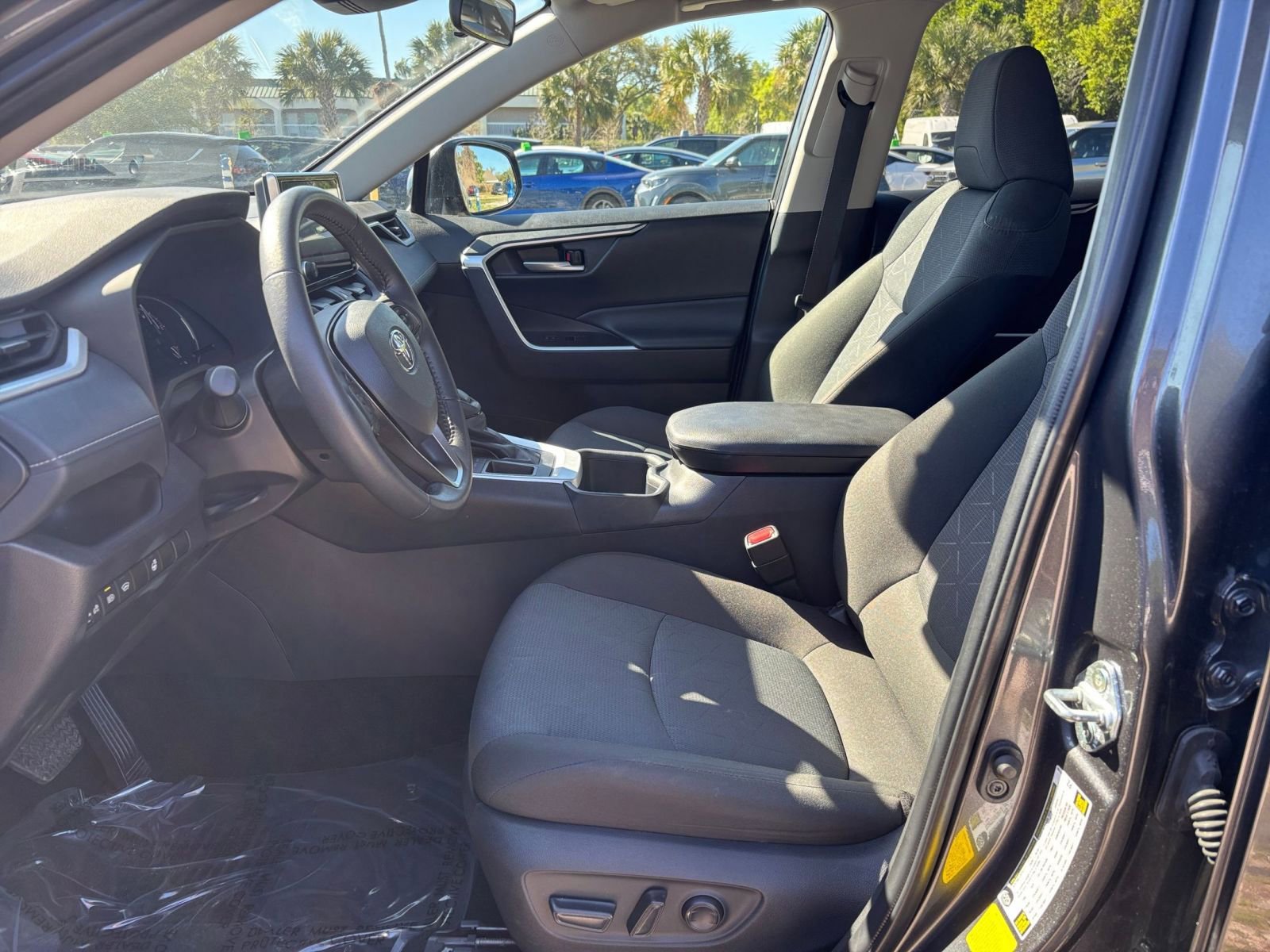 Used 2025 Toyota RAV4 XLE w/ Weather Package FWD image 28
