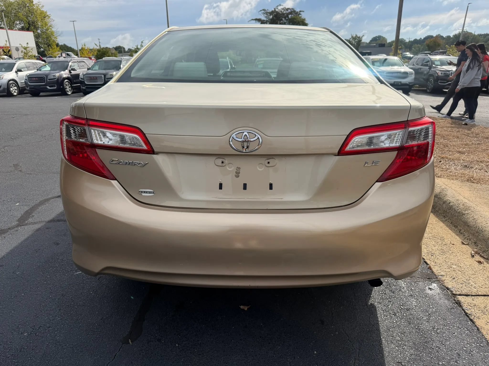 Used 2012 Toyota Camry LE FWD image 7