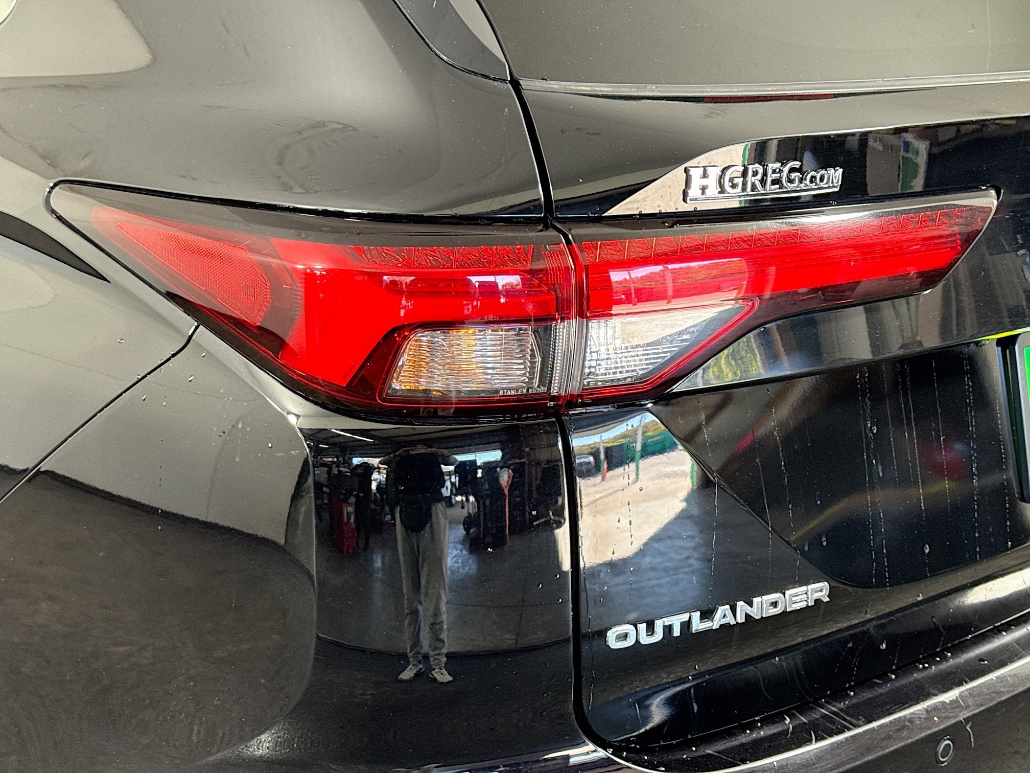 Used 2024 Mitsubishi Outlander SE Black Edition image 36