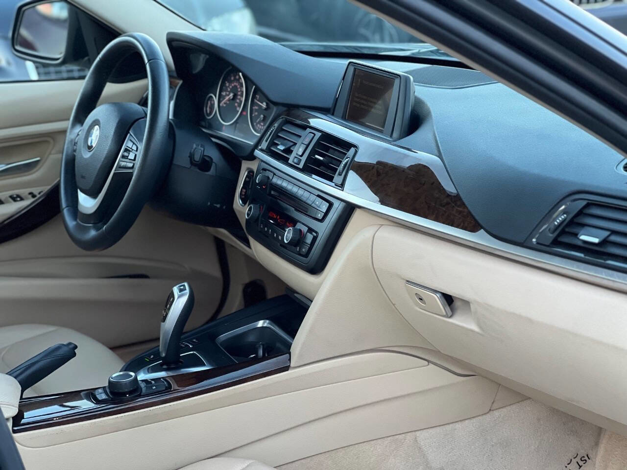 Used 2014 BMW 328i Sedan RWD image 16