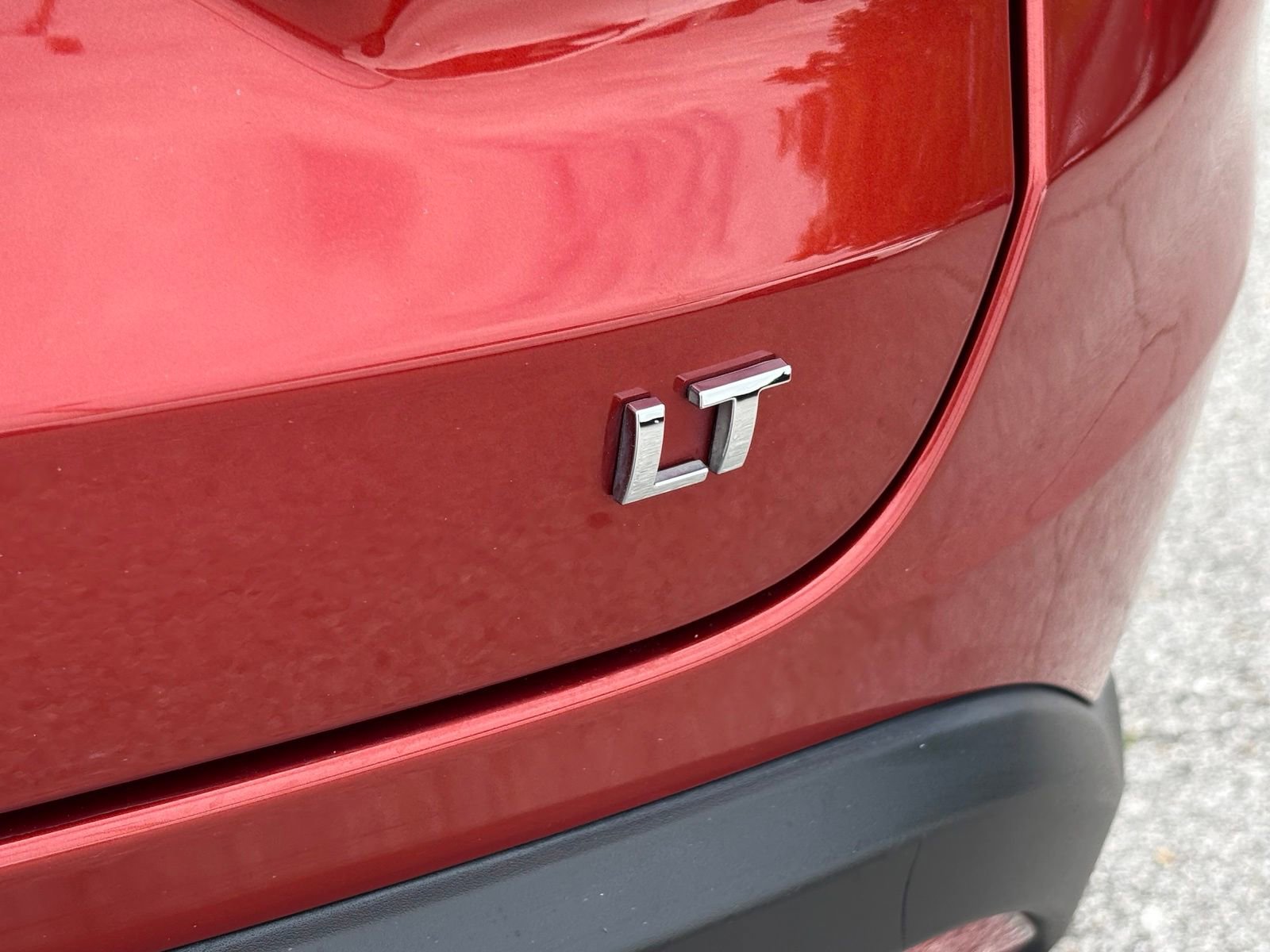 Used 2024 Chevrolet Trax LT FWD image 11