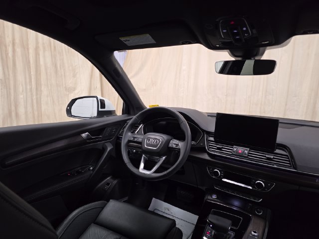 Certified 2023 Audi Q5 2.0T Prestige w/ Prestige Package AWD/4WD image 32