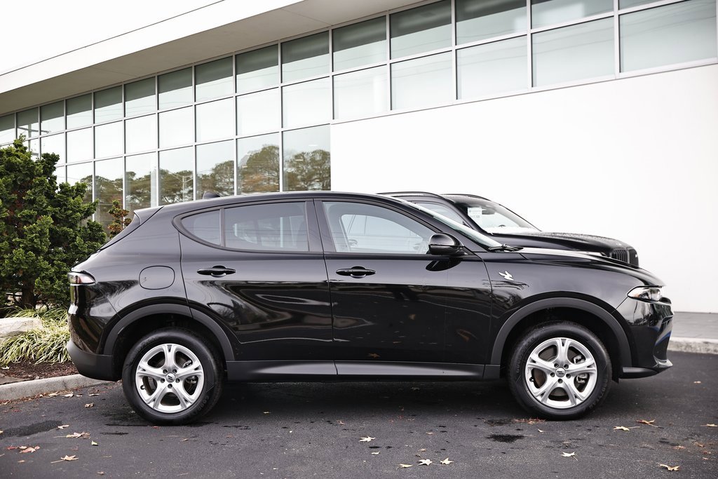 Used 2024 Dodge Hornet GT w/ Cold Weather Group image 4