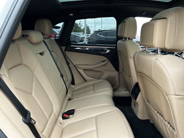 Used 2019 Porsche Macan AWD/4WD image 29