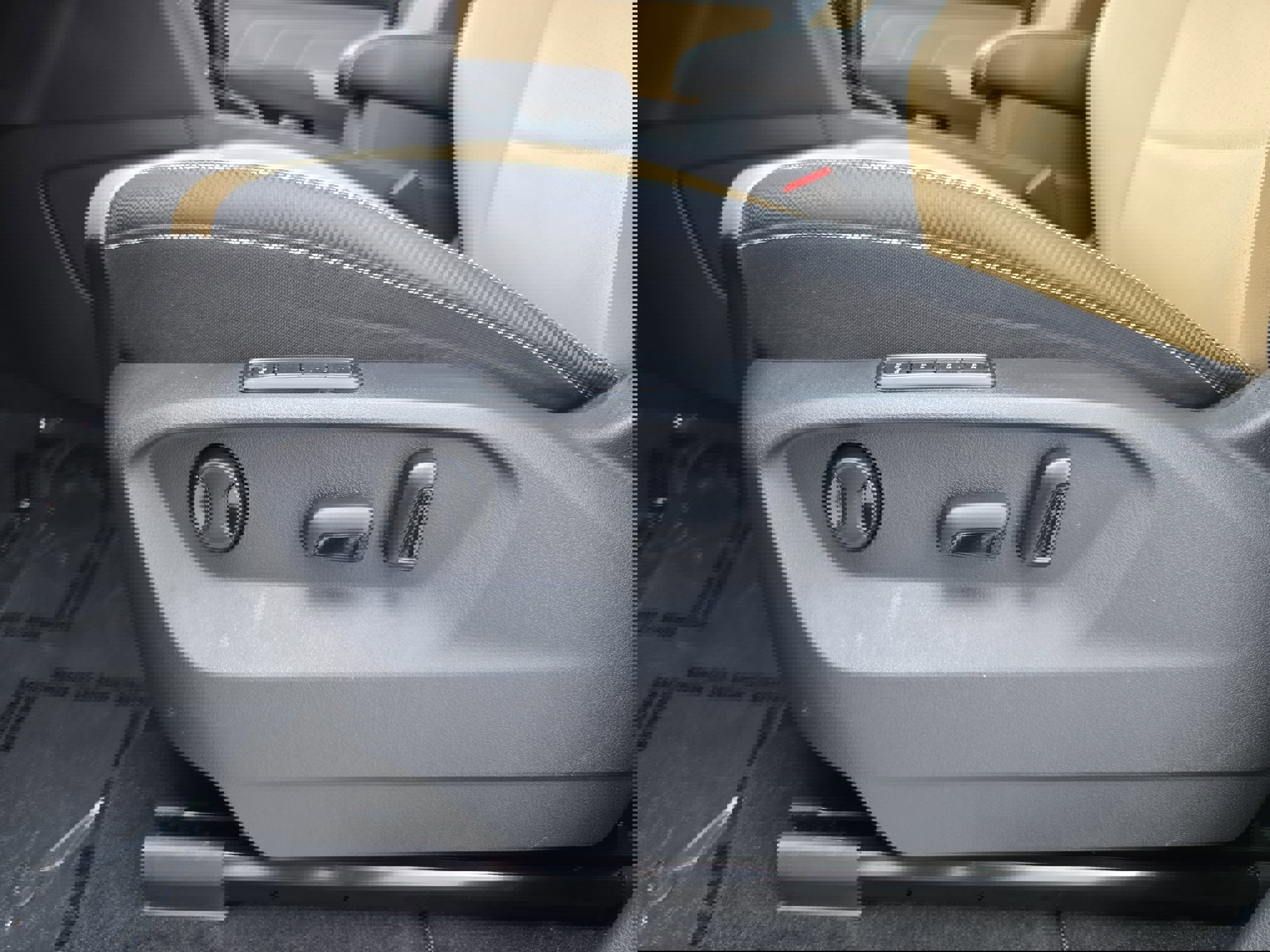 Used 2023 Volkswagen Atlas Cross Sport SEL image 29