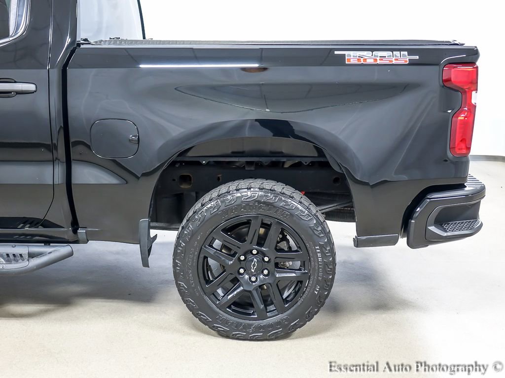 Used 2022 Chevrolet Silverado 1500 Custom Trail Boss AWD/4WD image 9