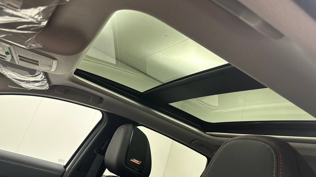 New 2026 Nissan Kicks SR w/ SR Premium Package AWD/4WD image 16
