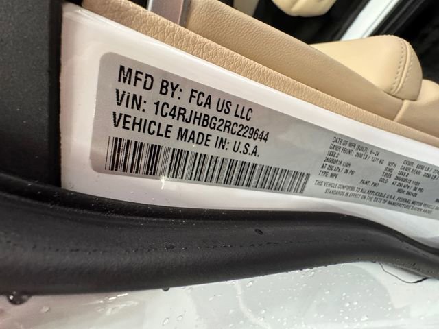 Used 2024 Jeep Grand Cherokee Limited AWD/4WD image 27