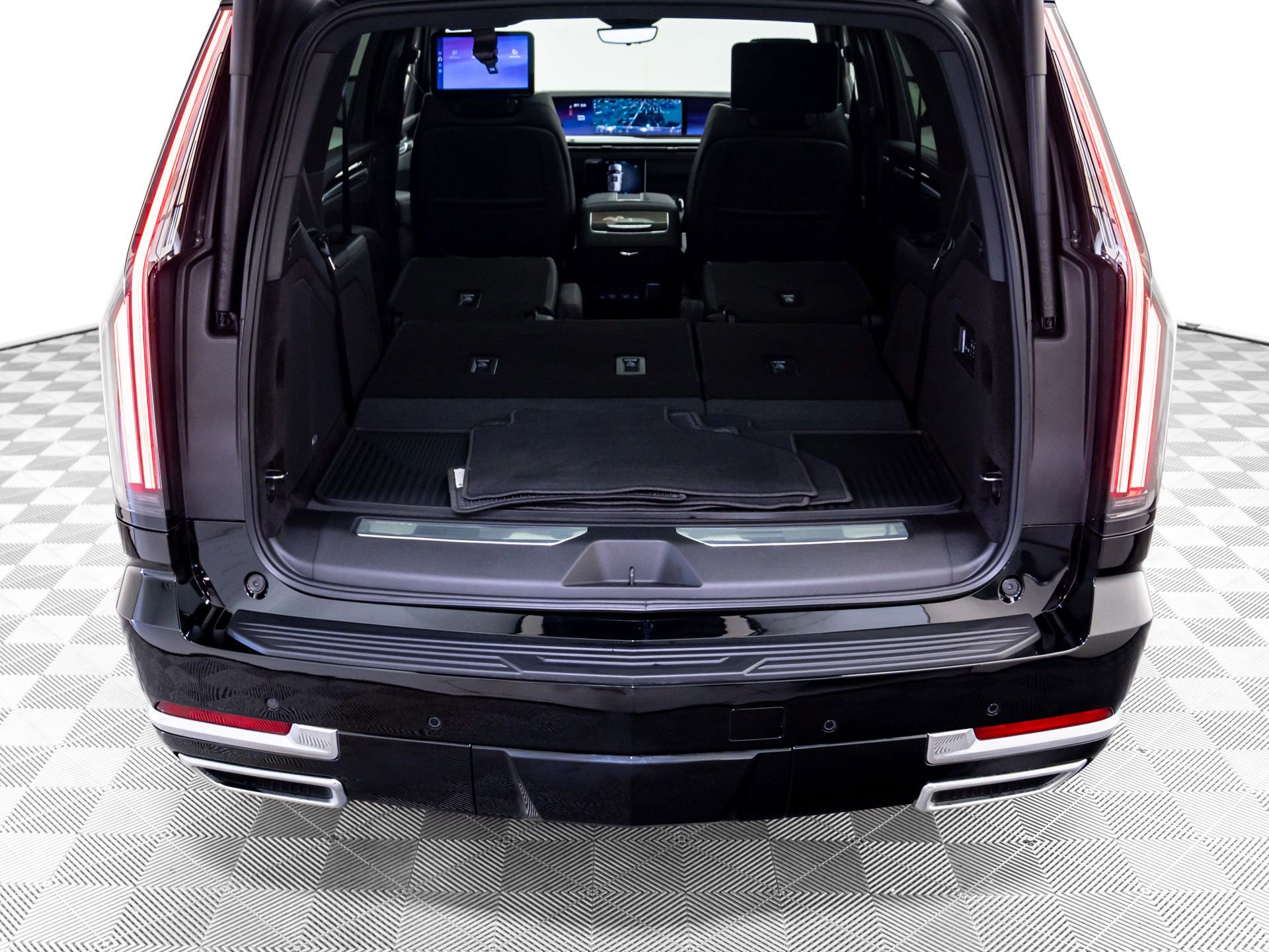 New 2026 Cadillac Escalade Luxury w/ Touring Package image 38