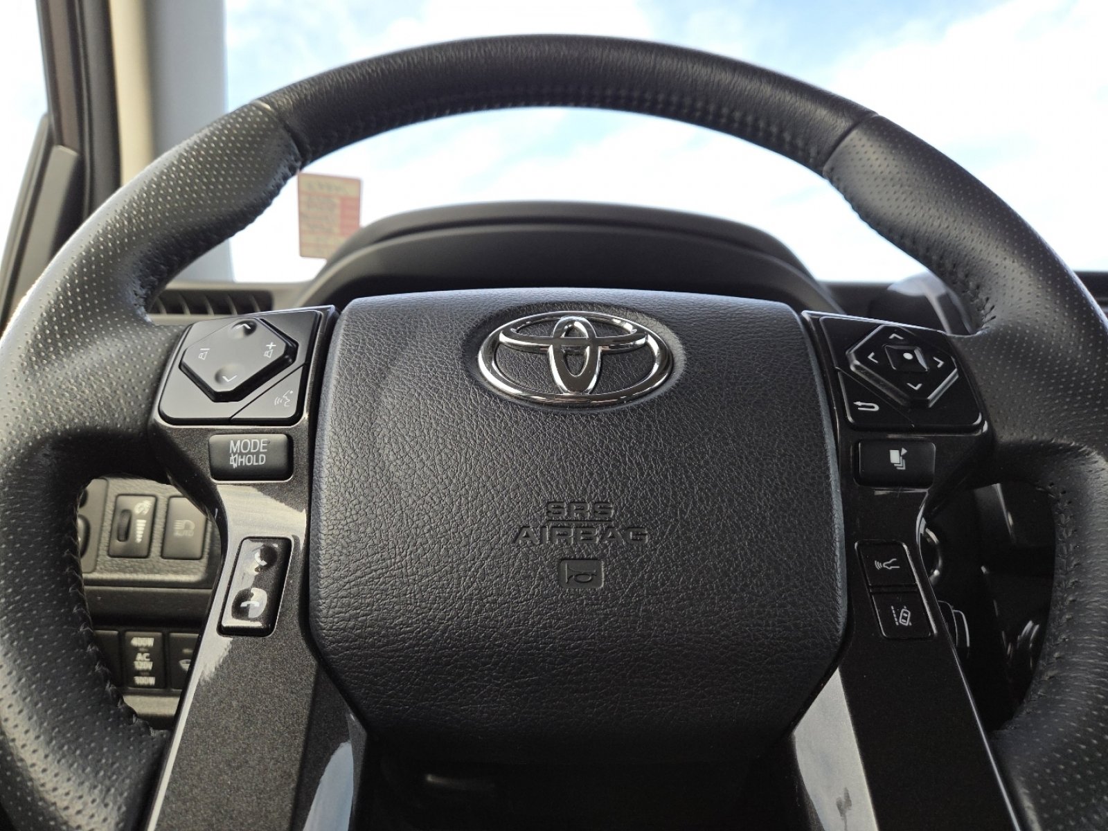 Used 2022 Toyota 4Runner TRD Off-Road image 26