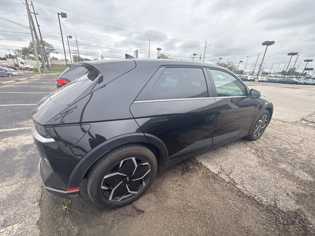 Certified 2024 Hyundai Ioniq 5 SE AWD/4WD image 6