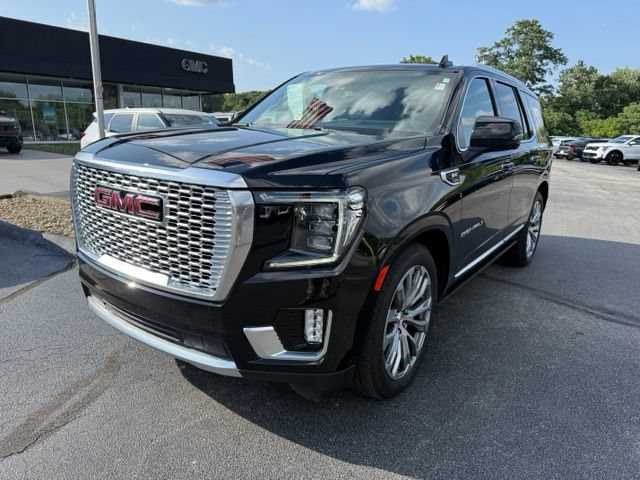 Used 2024 GMC Yukon Denali w/ Advanced Technology Package AWD/4WD image 1