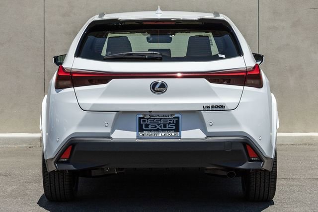 New 2026 Lexus UX 300h FWD image 4