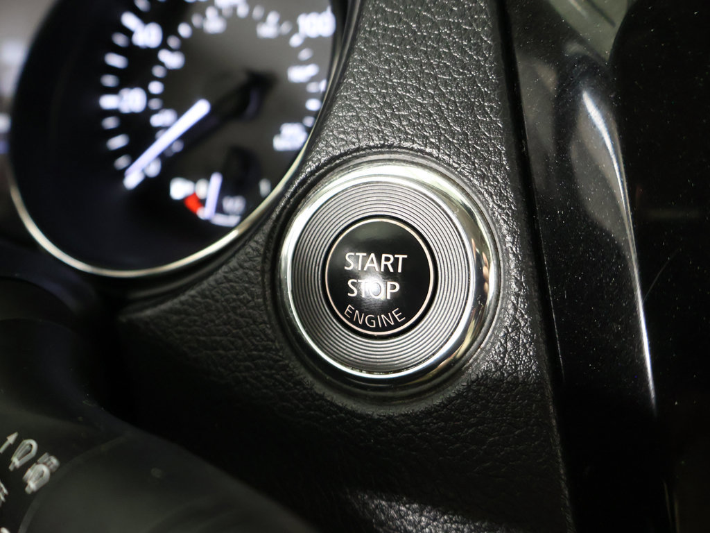 Used 2020 Nissan Rogue SV AWD/4WD image 38