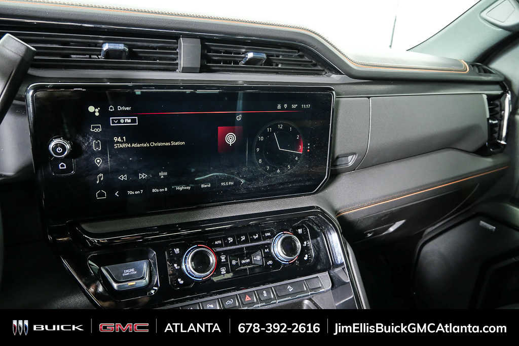 Used 2024 GMC Sierra 2500 AT4 w/ Technology Package AWD/4WD image 12