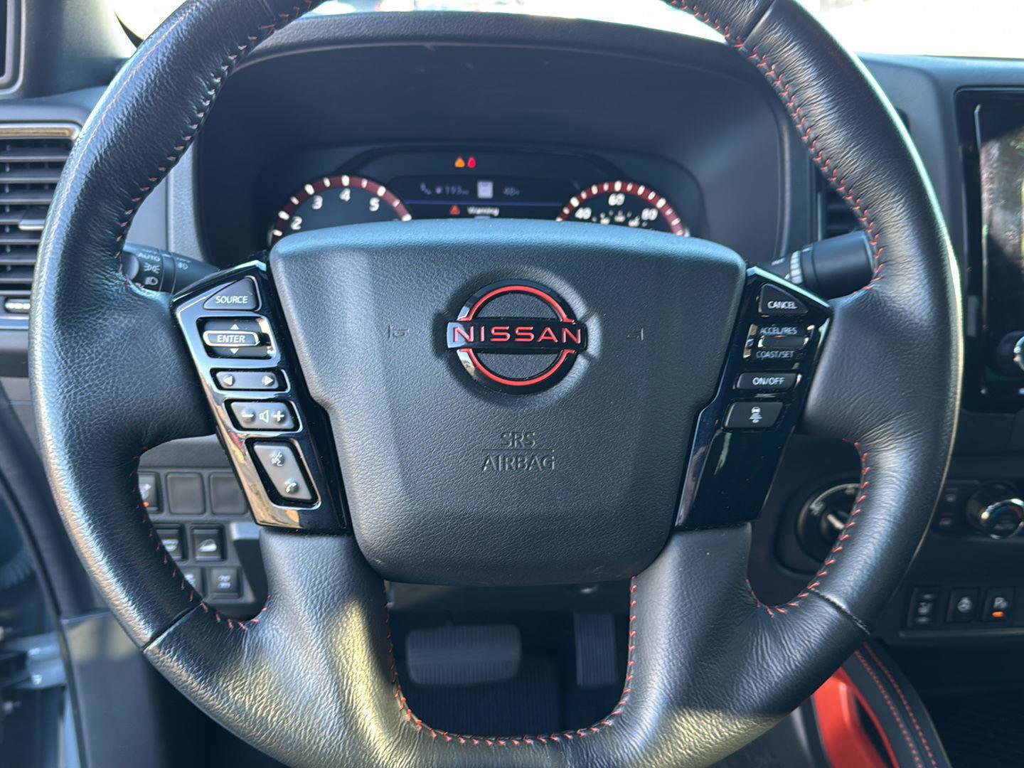 Used 2024 Nissan Frontier PRO-4X w/ Pro Convenience Package image 17