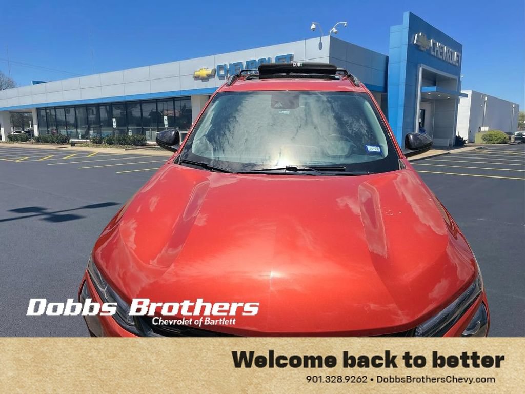 Used 2024 Chevrolet Trax ACTIV w/ Sunroof Package FWD image 4