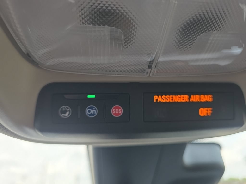 Used 2025 Buick Encore GX Preferred FWD image 23