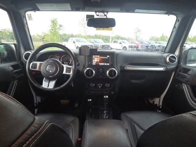 Used 2017 Jeep Wrangler Unlimited Rubicon AWD/4WD image 18