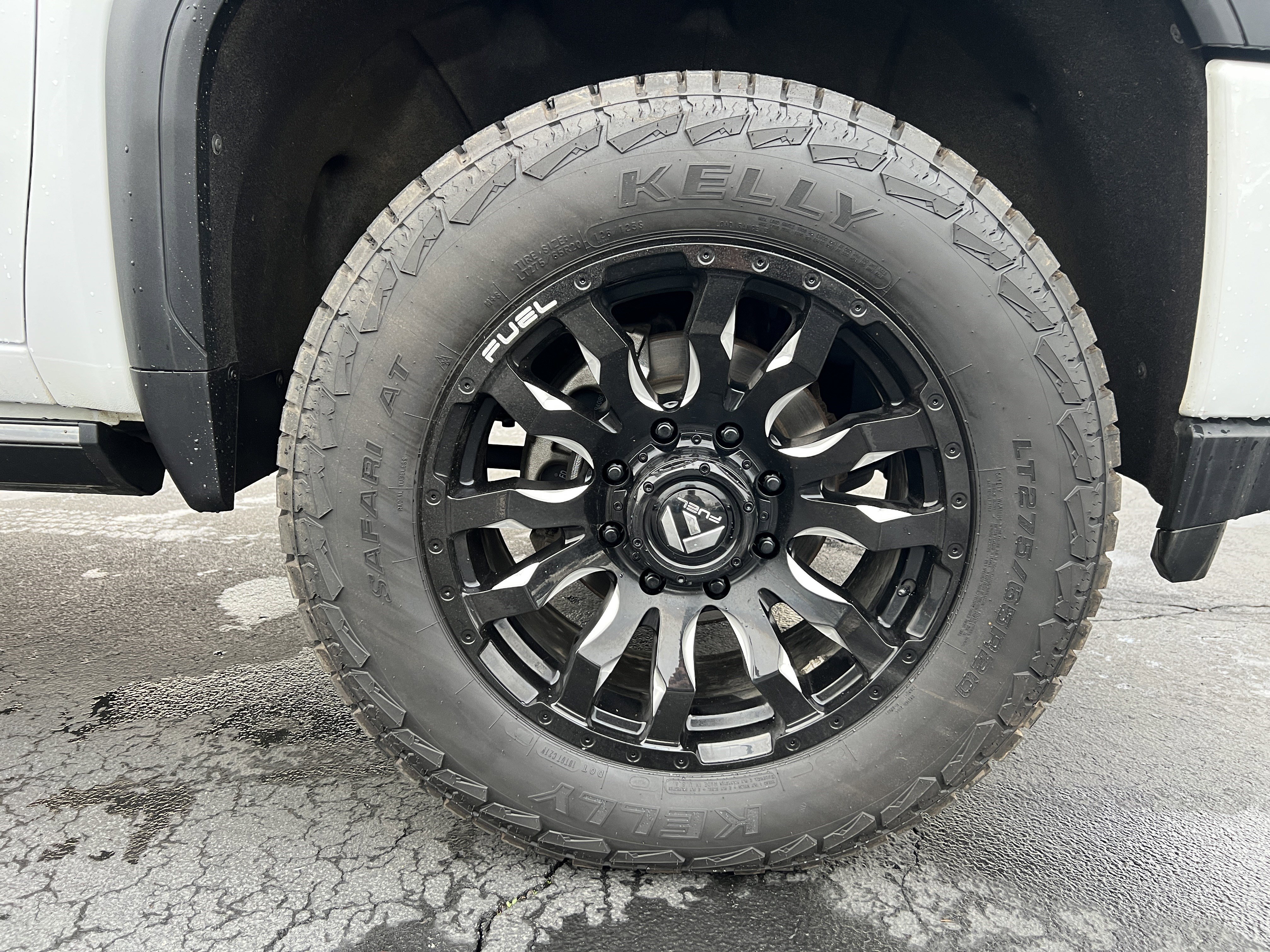 Used 2021 GMC Sierra 3500 Denali w/ Denali Ultimate Package image 11