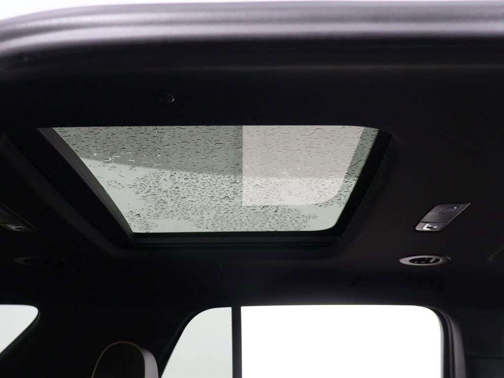 Used 2023 Chevrolet Traverse Premier w/ Redline Edition AWD/4WD image 22