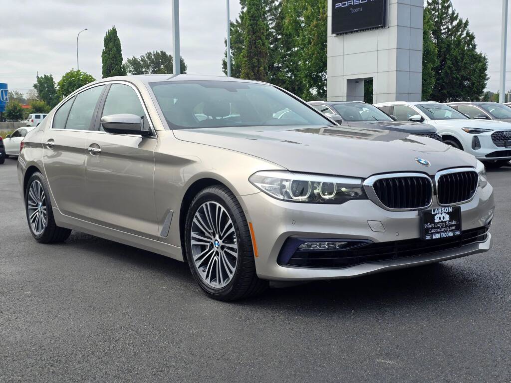 Used 2017 BMW 530i RWD image 7