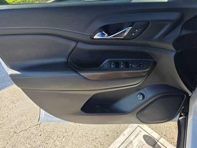 Used 2021 GMC Acadia SLE w/ Driver Convenience Package FWD image 19