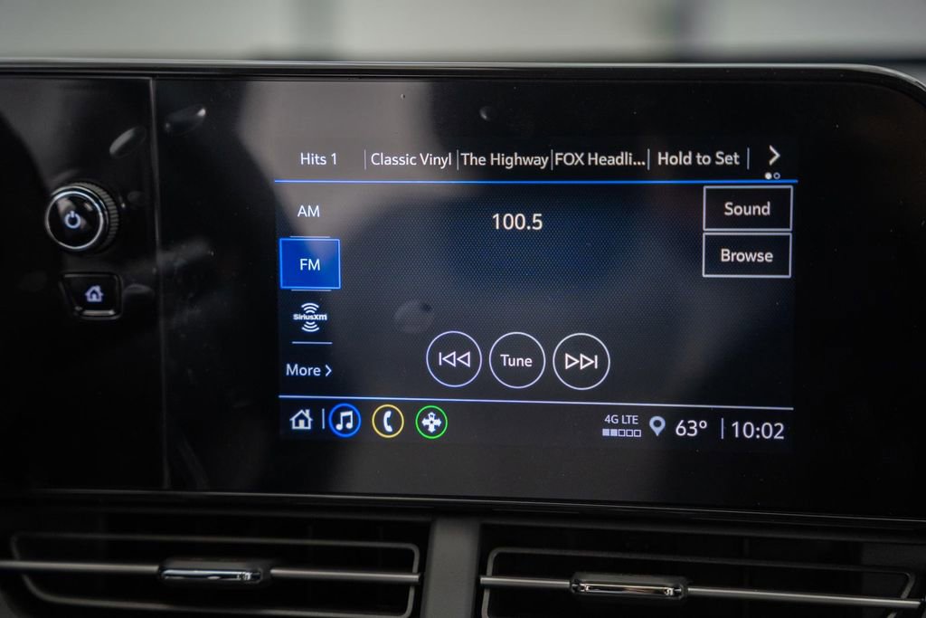 New 2026 Chevrolet Trax RS w/ Sunroof Package FWD image 23