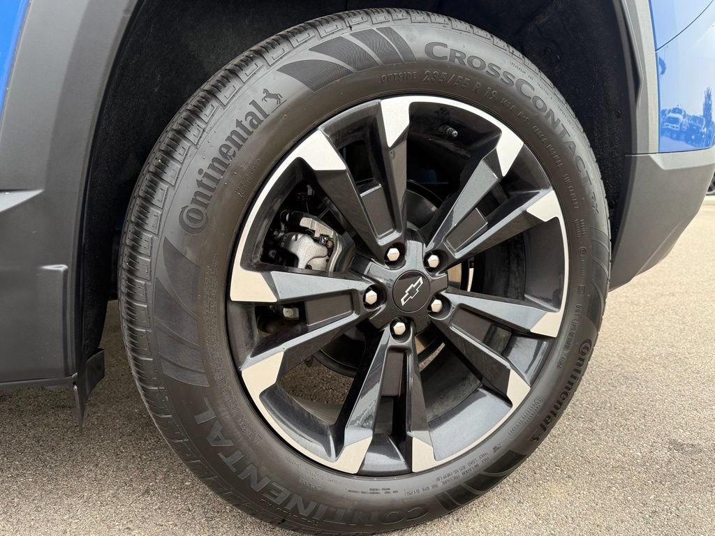 Used 2025 Chevrolet Equinox RS AWD/4WD image 25