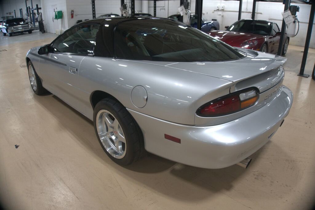 Used 1999 Chevrolet Camaro Z28 w/ Performance Pkg RWD image 3