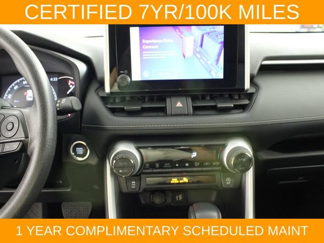 Used 2025 Toyota RAV4 XLE AWD/4WD image 25
