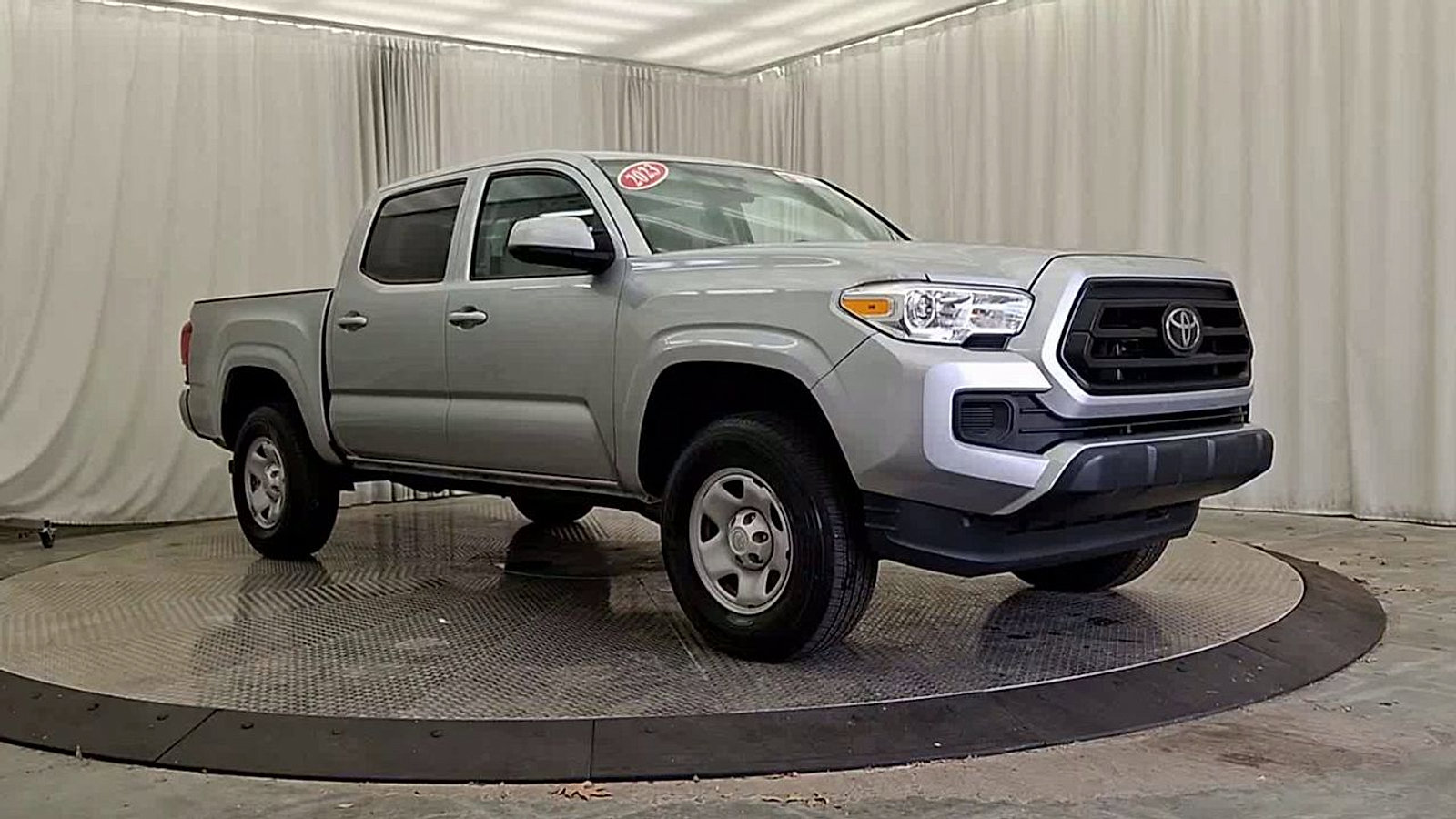 Certified 2023 Toyota Tacoma SR AWD/4WD image 5