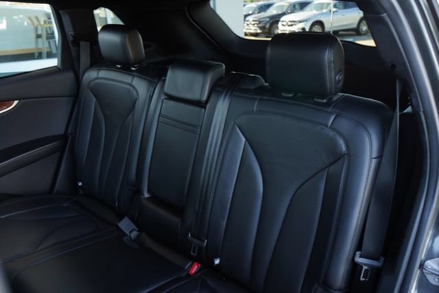 Used 2020 Lincoln Nautilus Reserve w/ Equipment Group 201A FWD image 30