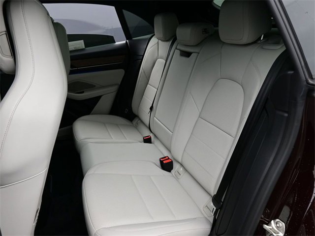 Used 2024 Porsche Macan 4 Electric image 14