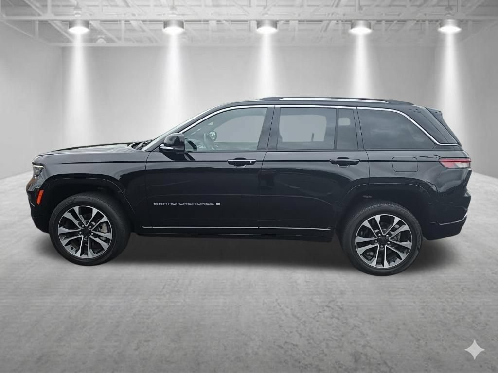 Used 2022 Jeep Grand Cherokee Overland AWD/4WD image 7